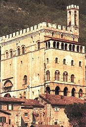 Gubbio, Palazzo dei Consoli.JPG (61315 byte)